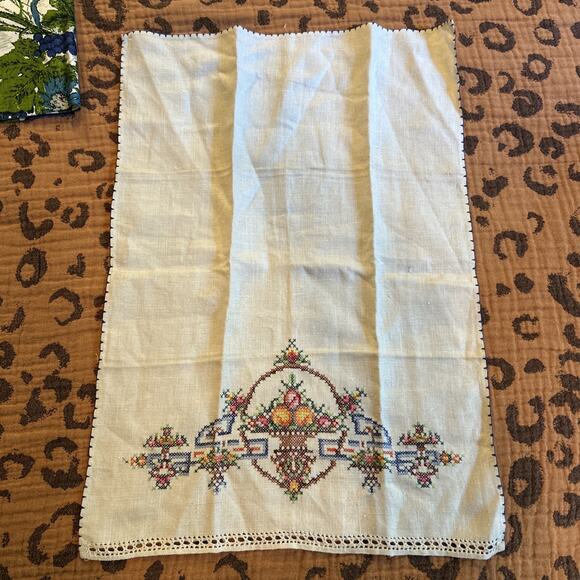 Vintage Linen Towels His Hers Embroidered Fingertip Floral Kitchen Turquoise - Picture 7 of 15